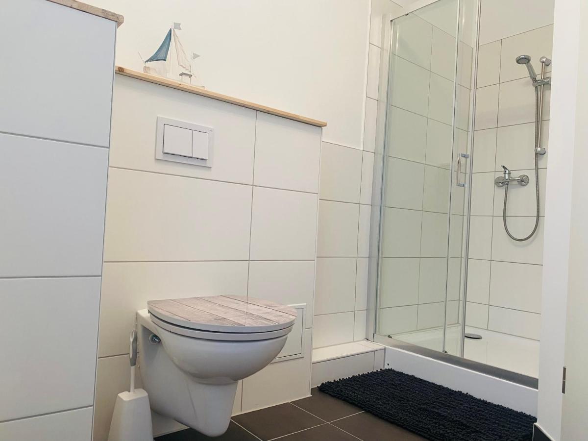 Kapitaenshaus An Der Warnow Mit Sauna Rostock Esterno foto